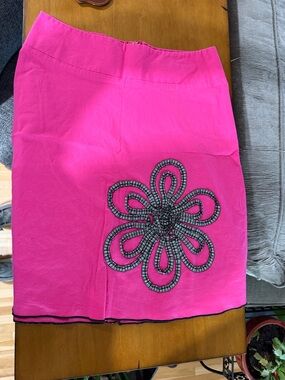 Soulmates Bright Pink Pencil Skirt with Black-White Floral Appliqué